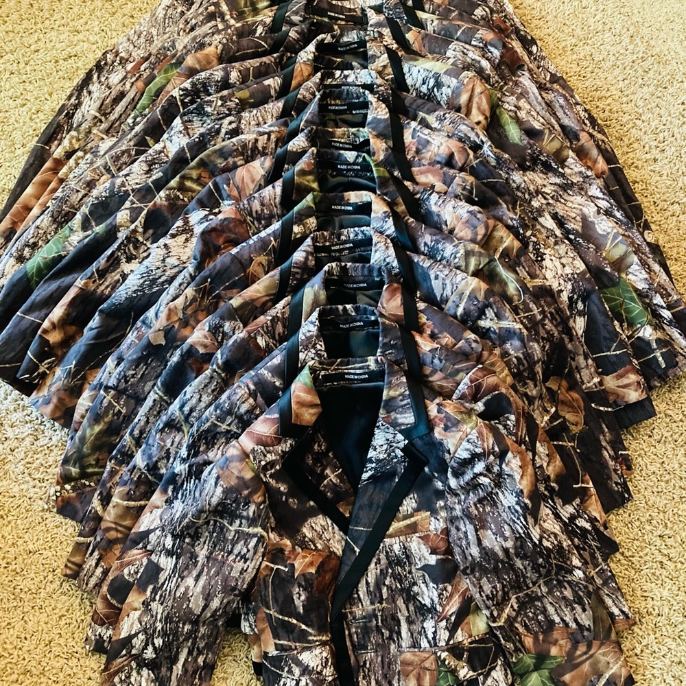 Camouflage Tuxedo Jackets Mossy Oak Youth Sizes Lot of 11